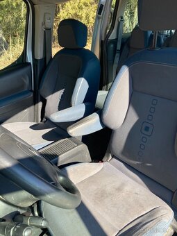 Berlingo 1,6 HDi 90 emotion Multispace - 12