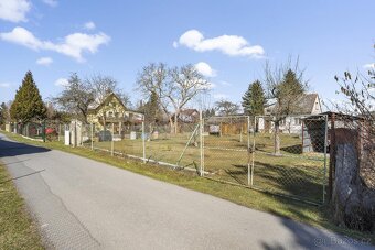 Prodej stavebního pozemku 882 m2, Plzeň, ul. Březnová - 12