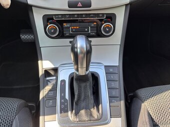 VW Passat CC 2.0 TDI 125kw DSG 2011 Bi-xenon ALU 18" - 12
