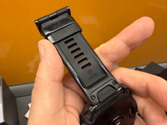 Garmin Tactix Delta Solar Sapphire - zachovalé - 12