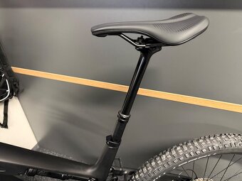 CUBE Stereo Hybrid ONE44 HPC RACE 800 vel.L a XL 2026 NOVÉ - 12