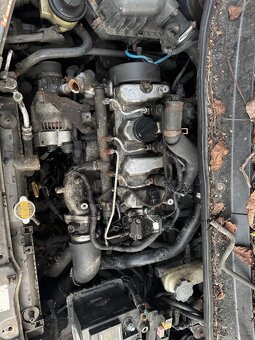 hyundai matrix 1.5 crdi ND,nebo na opravu - 12
