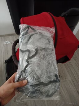 Kočárek Britax + stupátko ke kočárku - 12