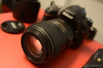 Nikon D610 + 105mm 2,8f VR + battery grip - 12