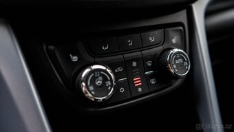 Opel Zafira Tourer 1.4 Benzín + LPG - 12