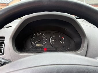 Mitsubishi SpaceStar 1.3i benzín - 12