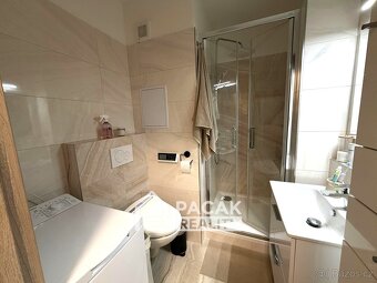 Pronájem luxusně zrekonstruovaného bytu 2+1, 45 m² - Olomouc - 12