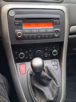 Fiat Croma 1.8 benzín 2008 - 12