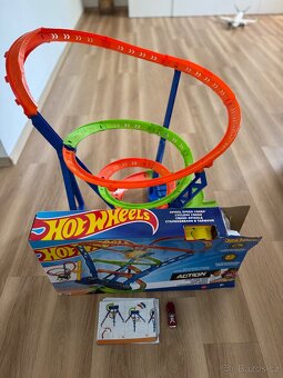 Autodráha Hot Wheels - 12