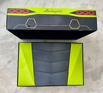 LEGO 42115 Technic - Lamborghini Sián FKP 37 - 12