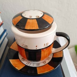 Sklo, porcelán užitný i ozdobný - 12