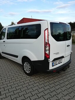 Ford Custom - 12