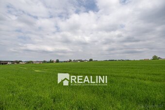 Prodej stavebního pozemku s úžasnými výhledy v Hnojníku o ve - 12