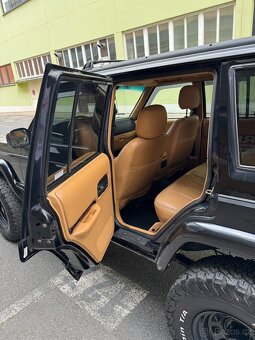 Jeep Cherokee XJ 4.0 - 12