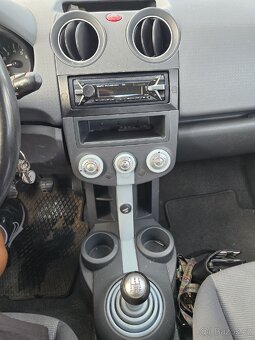 Mitsubishi Colt 1.1 MPi,55kw, nová STK, najeto 110tis km. - 12