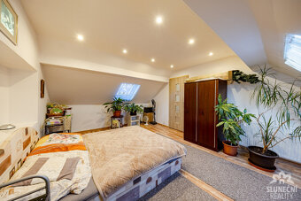 Prodej mezonetového bytu 4+1 se zahradou, 100 m², Popovice - 12