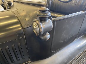 Ford model T - 12