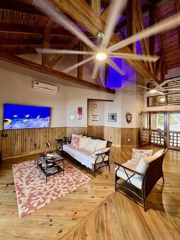 New Latitude, Calabash Bight - 12