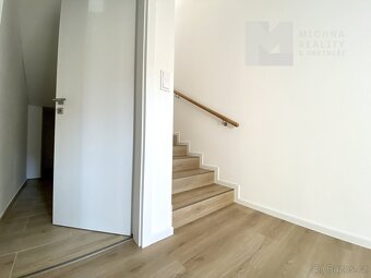 Prodej rodinného domu 5+kk, 165 m2, Pozemek 451 m2, Garáž - 12