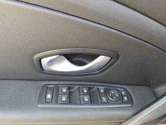 RENAULT MEGANE 3 HB platná STK ŠEDÁ METALÍZA - 12