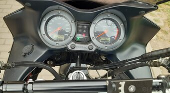 Suzuki V-Strom DL 1000 - 12