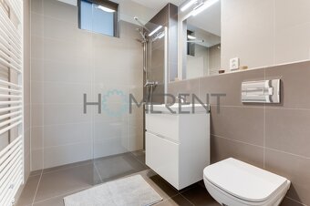 Stylový a prostorný byt 4+kk s panoramatickou lodžií, Praha  - 12