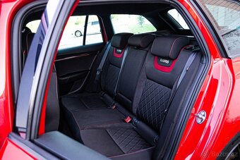 Škoda Octavia Combi 2.0 TDI RS DSG 4x4 - 12