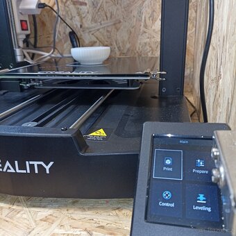 3D tiskárna Ender 3 V3 SE s boxem - 12