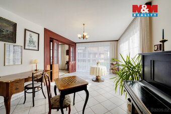 Prodej rodinného domu, 478 m², Veleň, ul. Na návsi - 12
