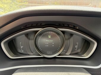 Volvo V40 D3 110 kW, 2017, 1. majitel, nezávislé topení - 12