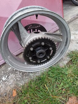 Zadní kolo 17" Kawasaki ZZR. - 12