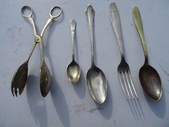 Mosazné drobnosti . - 12