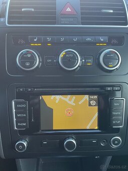 VW Touran 2.0TDi 103kw•DSG•2013•Tažné•2xklíč•2xkola - 12