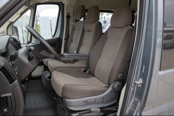 Peugeot Boxer 2.0 BlueHDi • 9-miestny • - 12