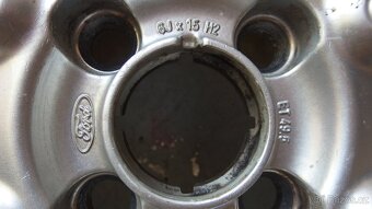 Prodám starší letní PIRELLI Cinturato R6 195/60 R15 88 H - 12