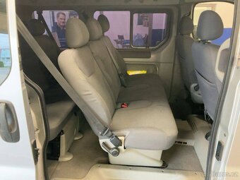 Opel Vivaro 2.5CDTI 107kW Cosmo,8.míst,tažné,serviska,Klima. - 12