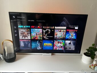 PS5 Slim,nabíjecí stanice,druhý ovladač + KCD2 a další hry - 12