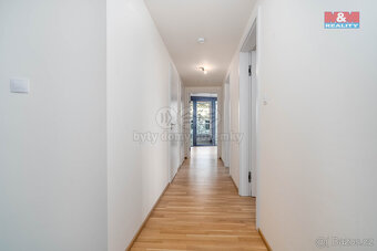 Pronájem bytu 3+kk, 101 m², Praha, ul. Nádražní - 12