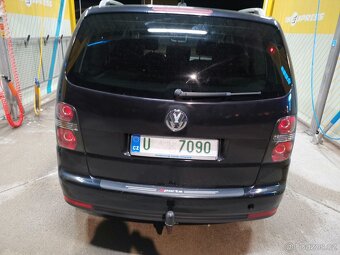 VW  Touran Edition freestyle, sport line 1,9Tdi 77kw ,rok vý - 12