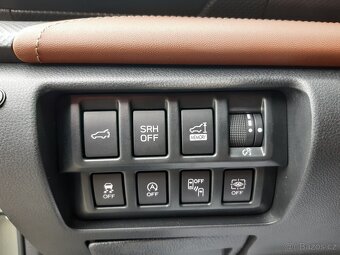 Subaru Forester 2,5 AWD, Max výbava, nový model, 30.000 km - 12