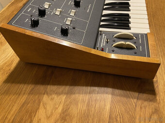 Analogový syntezátor Moog Prodigy - 12