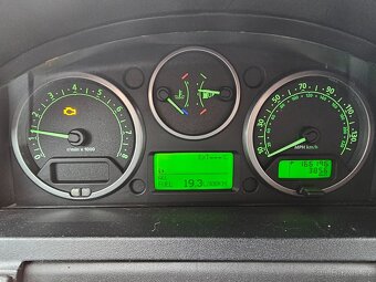 Land rover discovery 3 4.4 V8 - 12