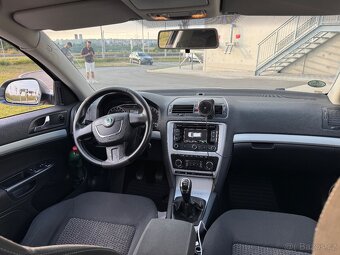 Škoda Octavia 2011 - 12
