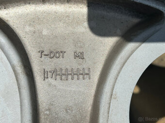 Jeep Wrangler Alu disky 7,5Jx18 včetně pneu 255/70x18 - 12