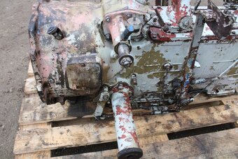 Zetor 6911 převodovka - 12