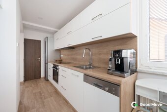 Prodej bytu 3+1 s garáží a zahradou, Zlín - Louky - 12