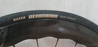 Celokarbonové silniční kolo - 12