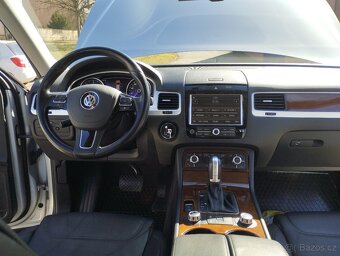 VOLKSWAGEN TOUAREG 3,0TDI,180KW,DVOJÍ SADA KOL - 12