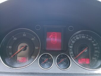 Volkswagen Passat b6 combi 2.0TDI 103KW - 12