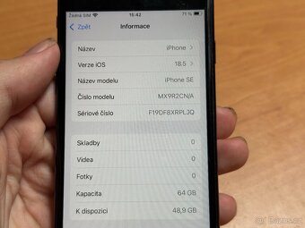 Apple iPhone SE 2020 64GB Black - 12